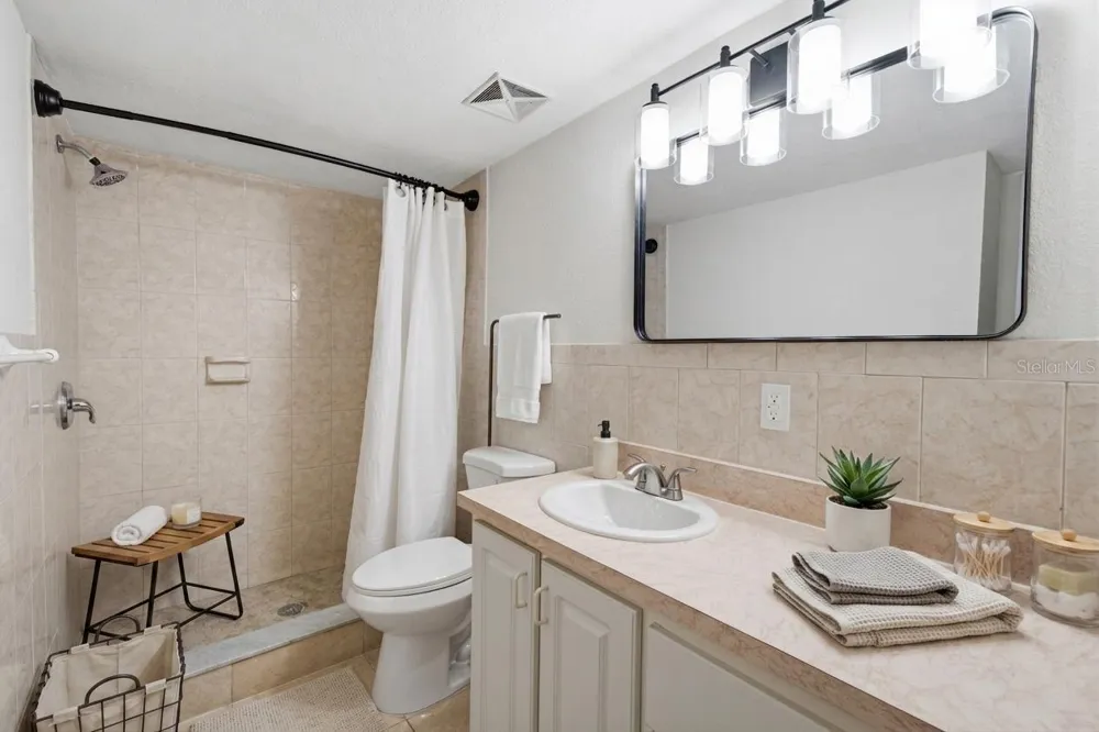 6314 NEWTOWN CIRCLE #14A2 Tampa, FL 33615