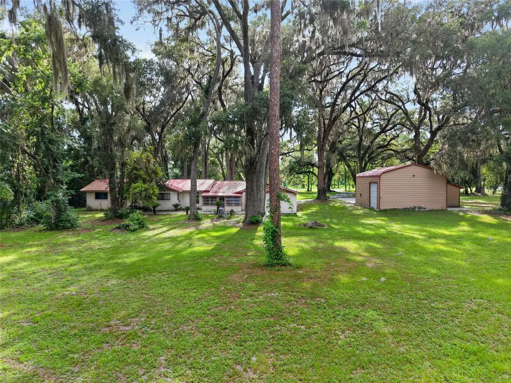 18741 US HIGHWAY 301 Citra, FL 32113