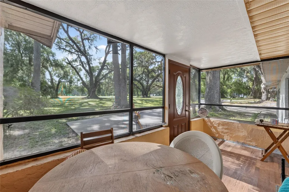 18741 US HIGHWAY 301 Citra, FL 32113