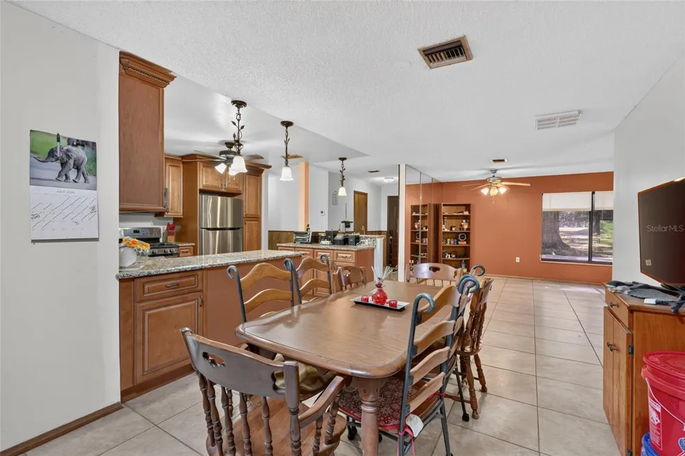 18741 US HIGHWAY 301 Citra, FL 32113