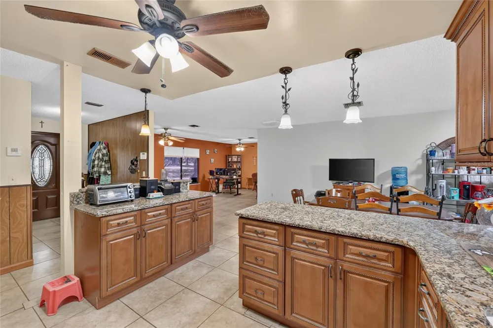18741 US HIGHWAY 301 Citra, FL 32113