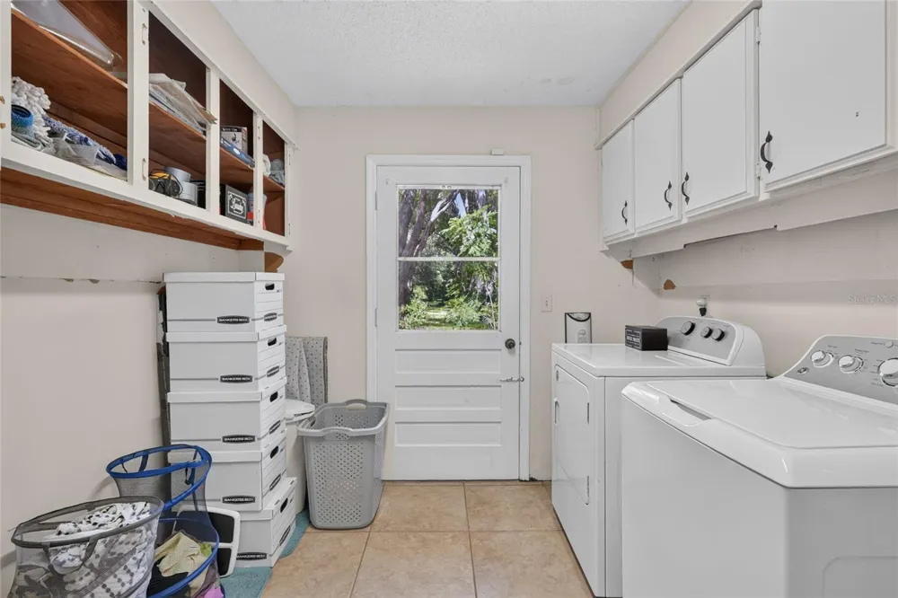 18741 US HIGHWAY 301 Citra, FL 32113