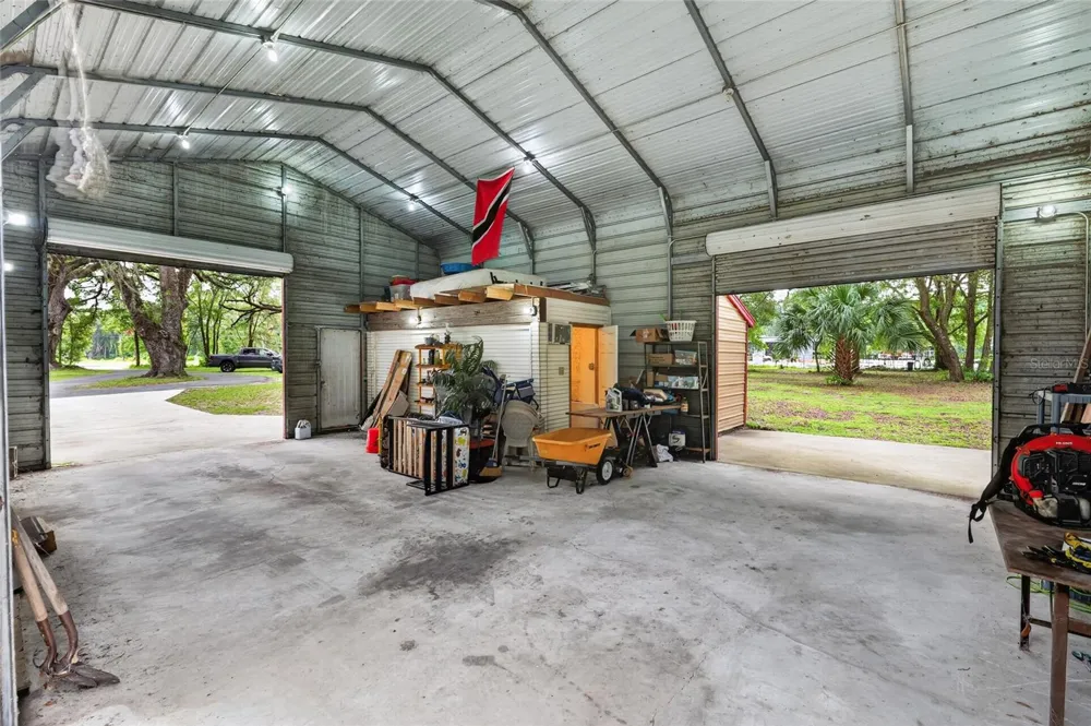 18741 US HIGHWAY 301 Citra, FL 32113