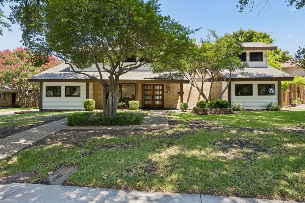 2813 Raintree Drive Carrollton, TX 75006