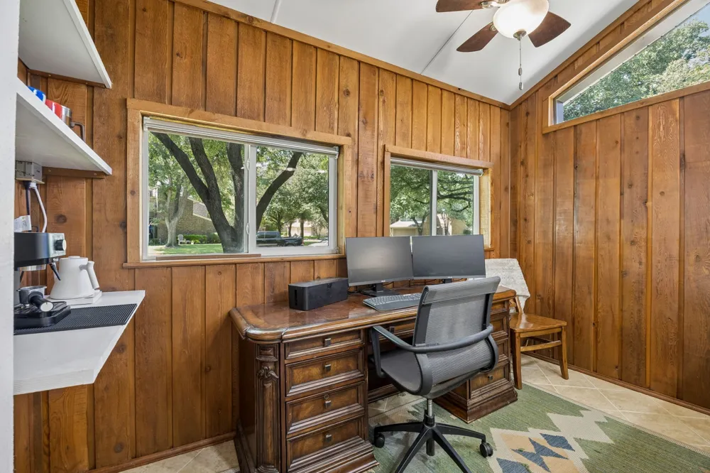 2813 Raintree Drive Carrollton, TX 75006