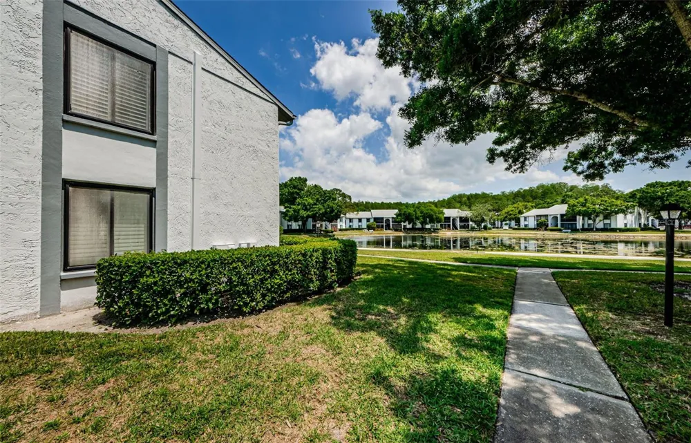 1151 PINE RIDGE CIRCLE W #F1 Tarpon Springs, FL 34688