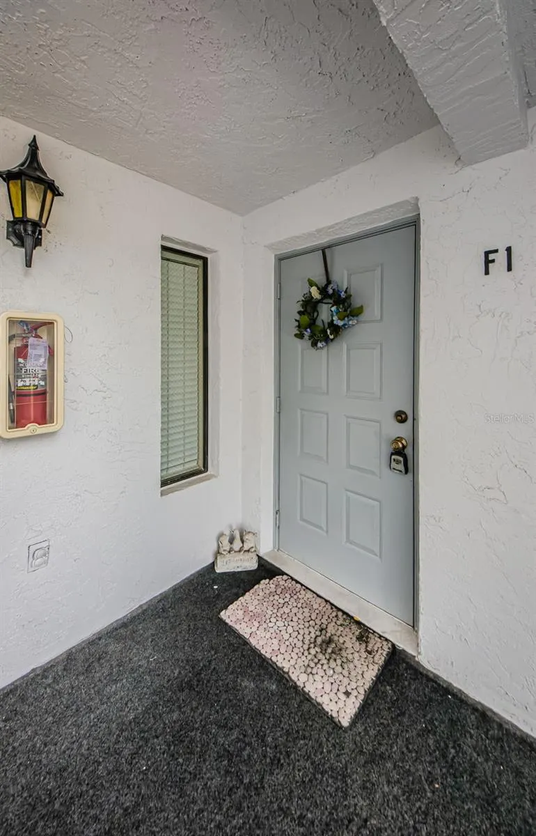 1151 PINE RIDGE CIRCLE W #F1 Tarpon Springs, FL 34688