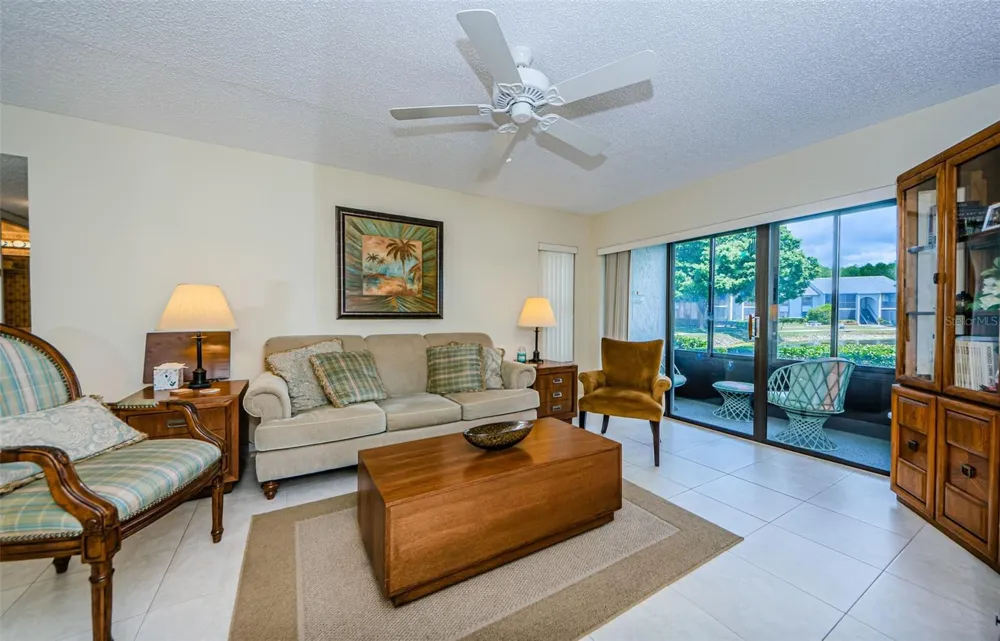1151 PINE RIDGE CIRCLE W #F1 Tarpon Springs, FL 34688