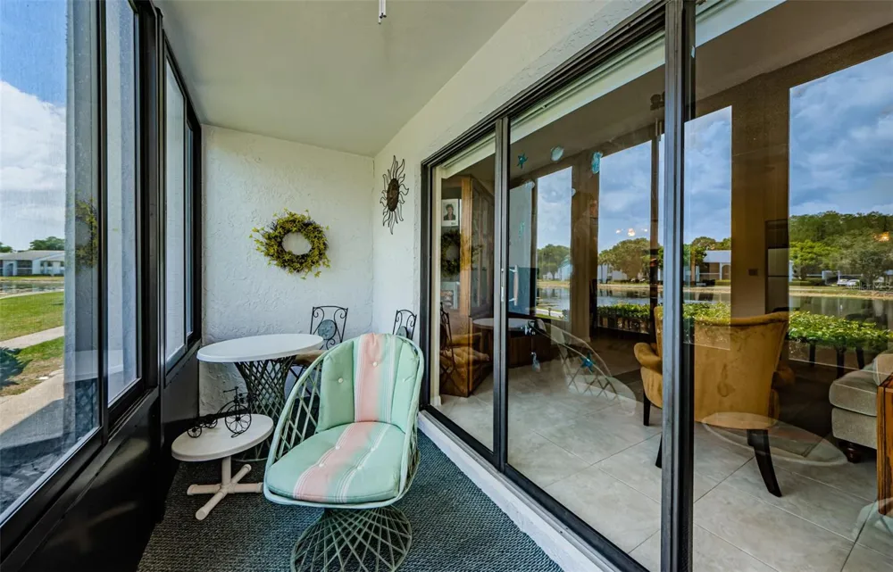 1151 PINE RIDGE CIRCLE W #F1 Tarpon Springs, FL 34688