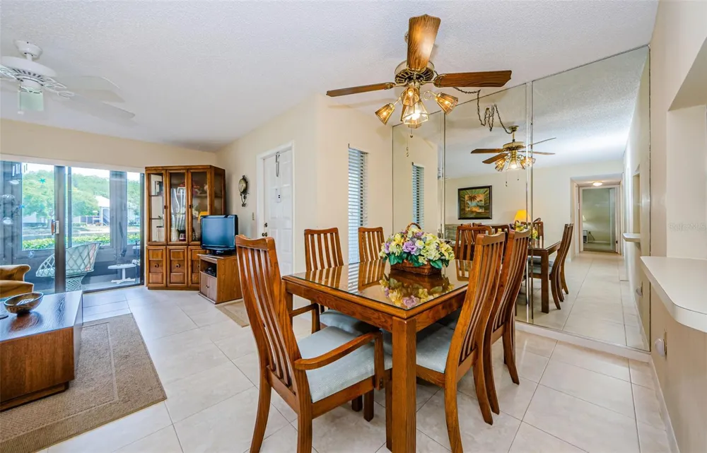 1151 PINE RIDGE CIRCLE W #F1 Tarpon Springs, FL 34688