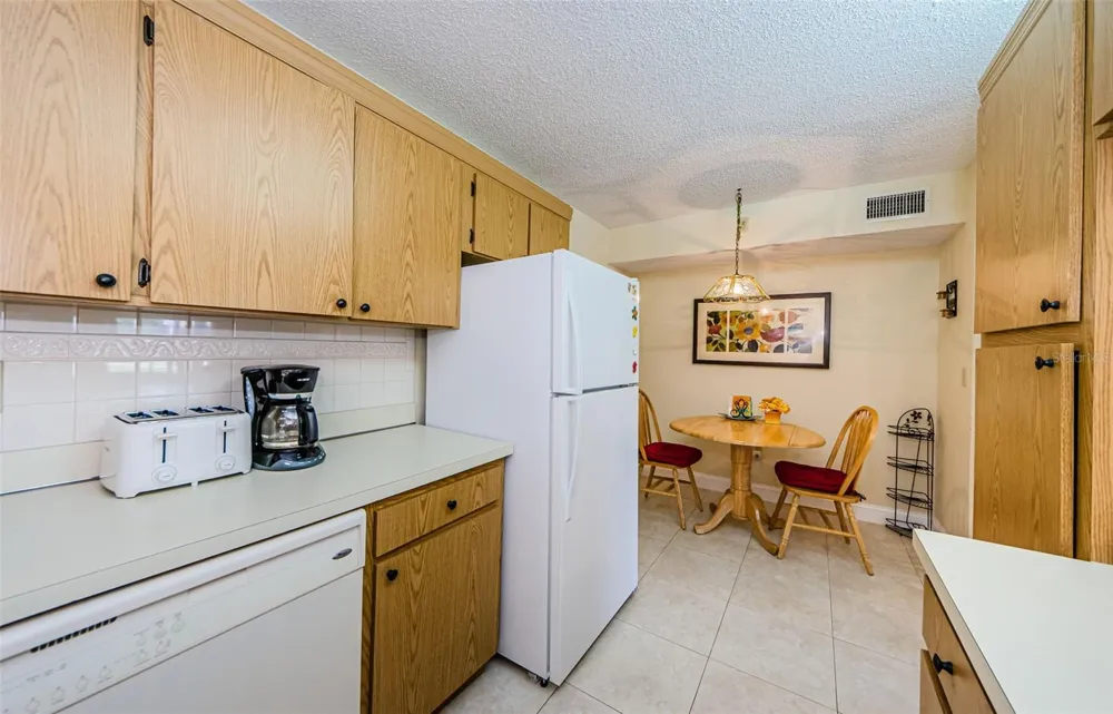 1151 PINE RIDGE CIRCLE W #F1 Tarpon Springs, FL 34688