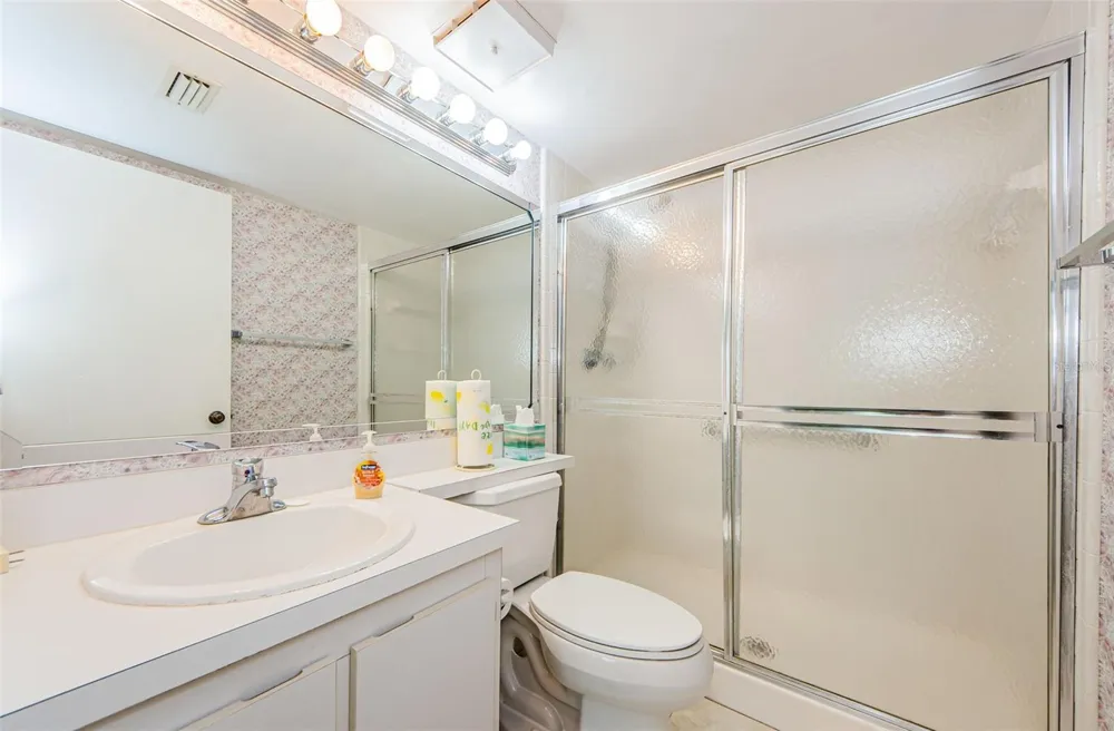 1151 PINE RIDGE CIRCLE W #F1 Tarpon Springs, FL 34688