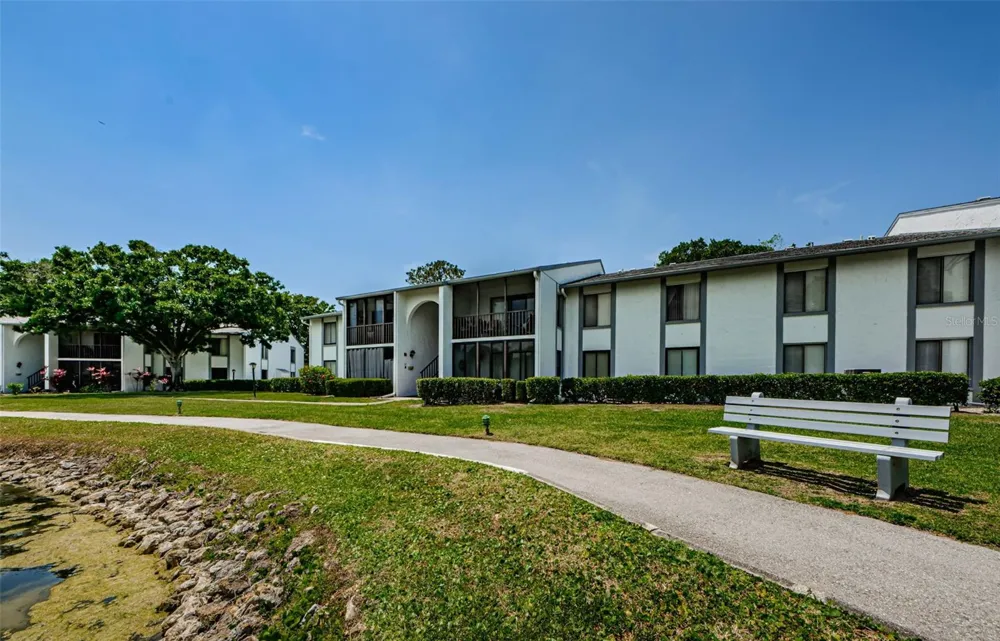 1151 PINE RIDGE CIRCLE W #F1 Tarpon Springs, FL 34688