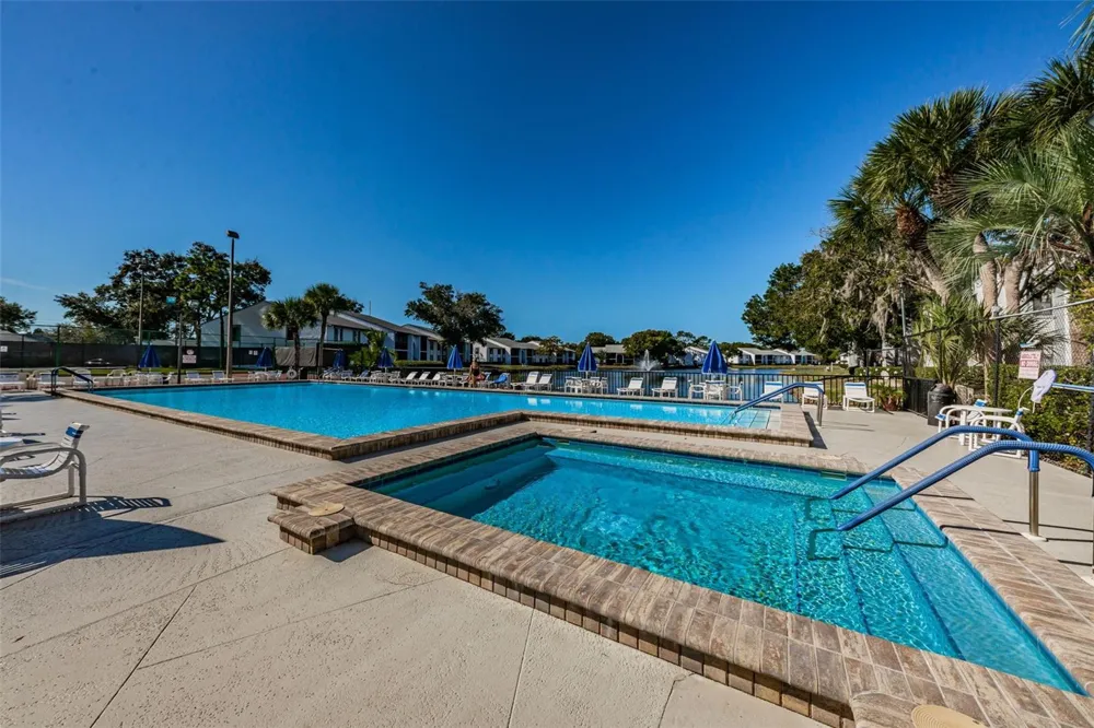 1151 PINE RIDGE CIRCLE W #F1 Tarpon Springs, FL 34688