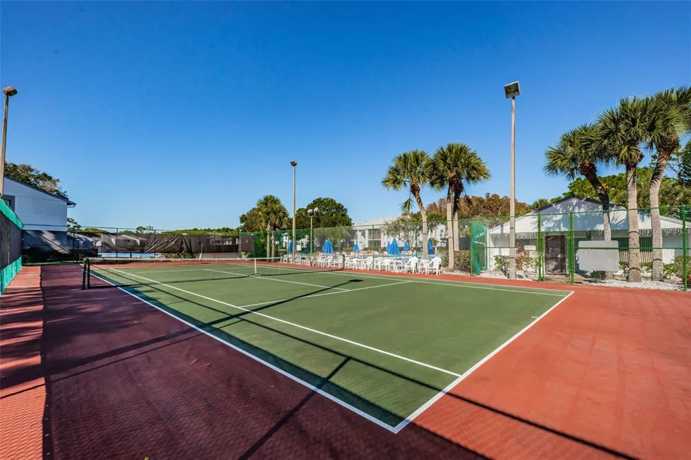 1151 PINE RIDGE CIRCLE W #F1 Tarpon Springs, FL 34688