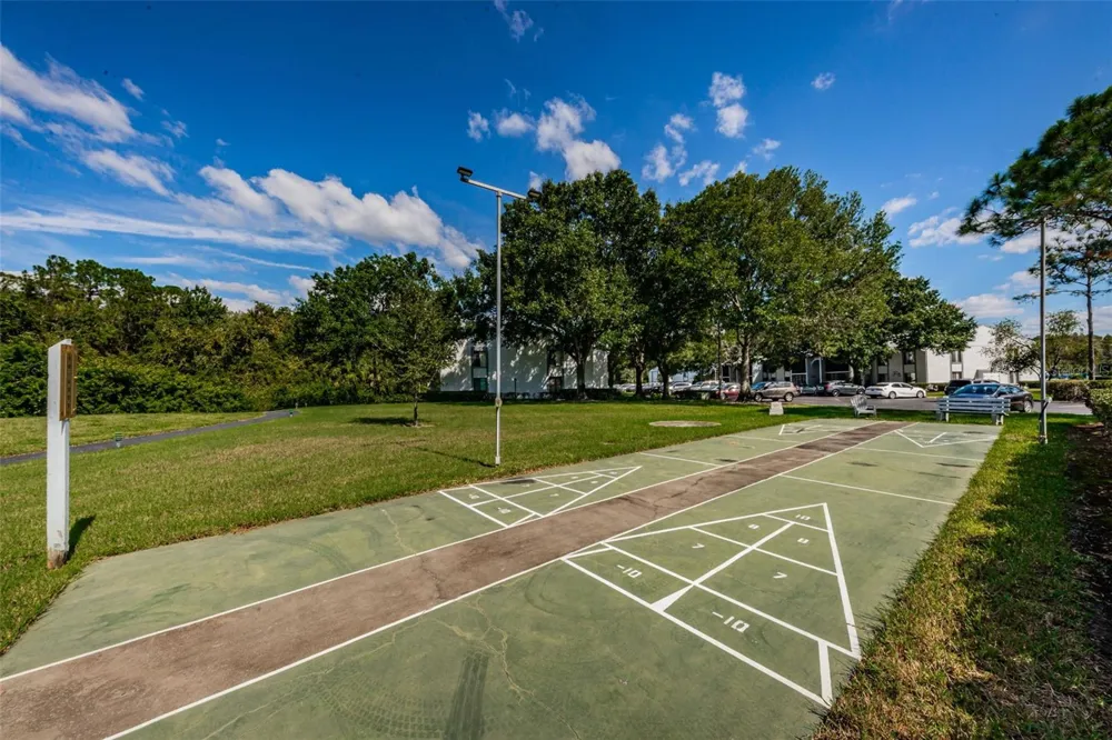 1151 PINE RIDGE CIRCLE W #F1 Tarpon Springs, FL 34688