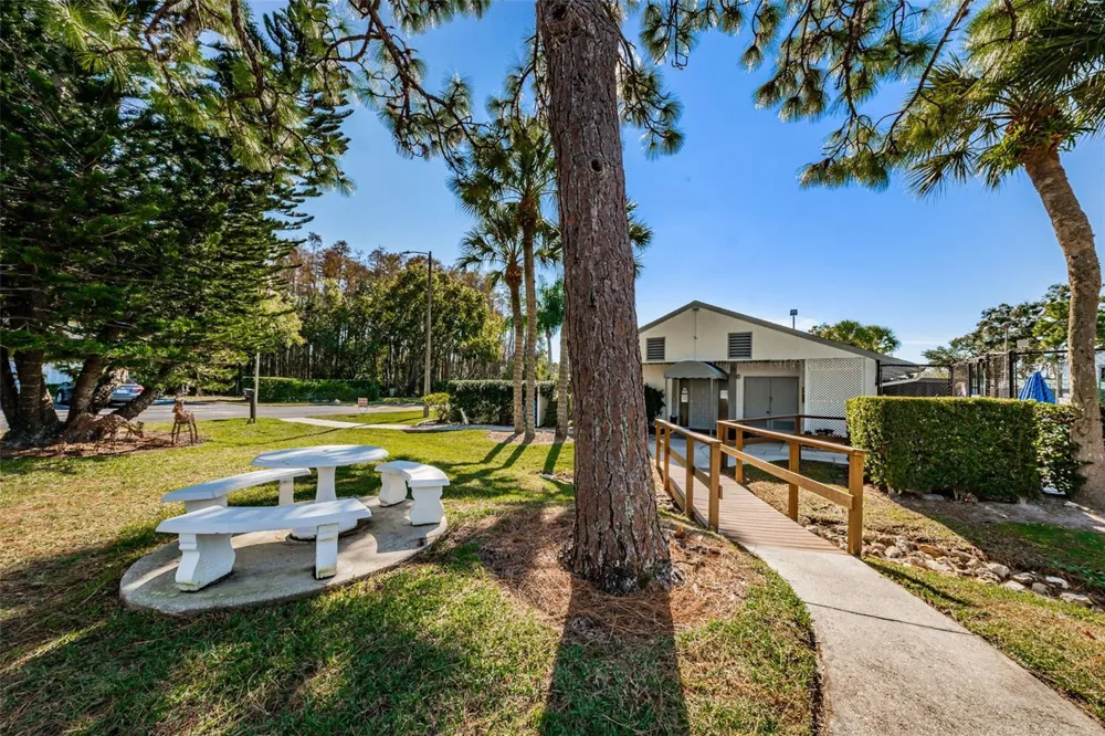 1151 PINE RIDGE CIRCLE W #F1 Tarpon Springs, FL 34688