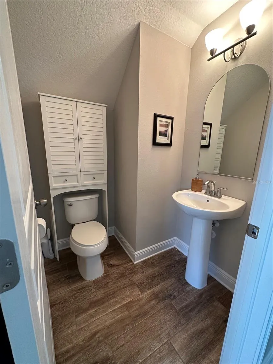 3313 W WALNUT STREET Tampa, FL 33607