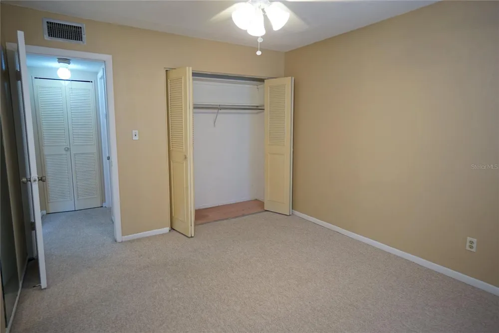 4610 W GRAY STREET #307 Tampa, FL 33609