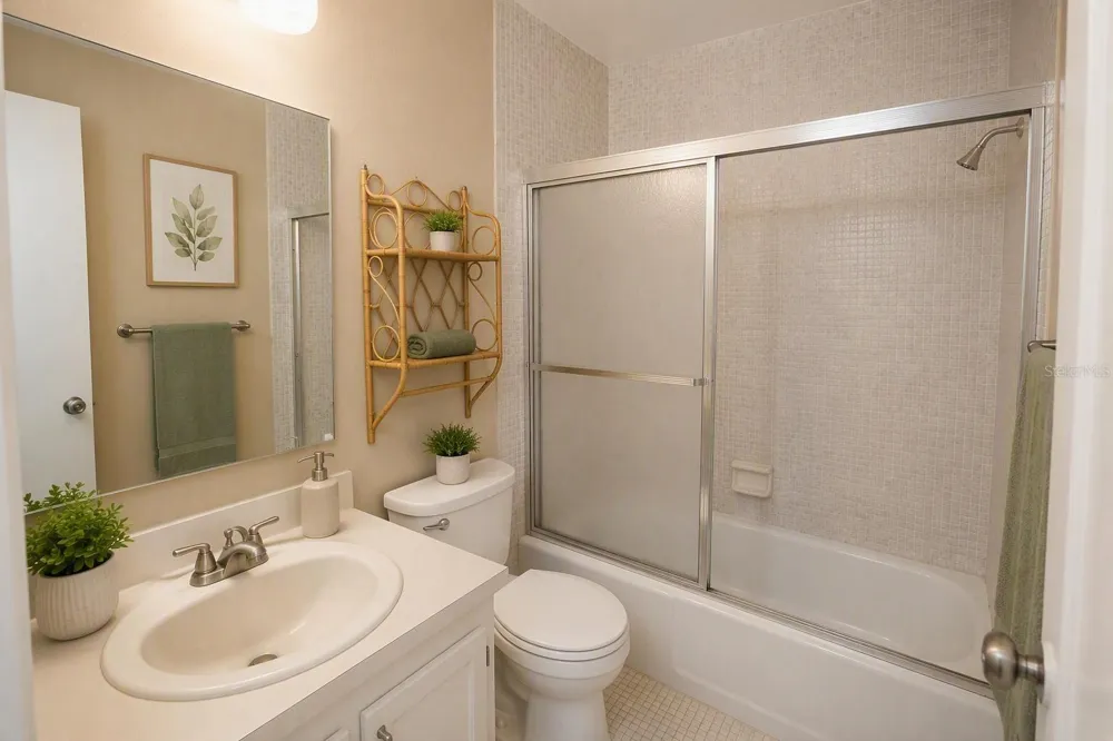 4610 W GRAY STREET #307 Tampa, FL 33609