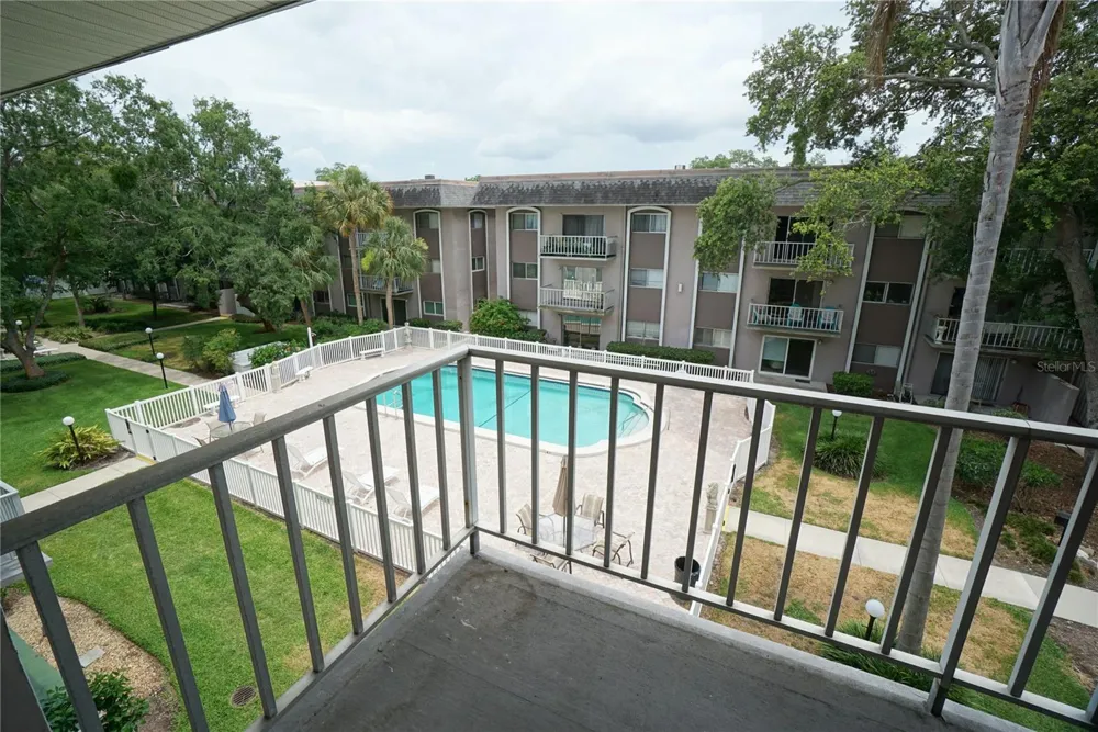 4610 W GRAY STREET #307 Tampa, FL 33609