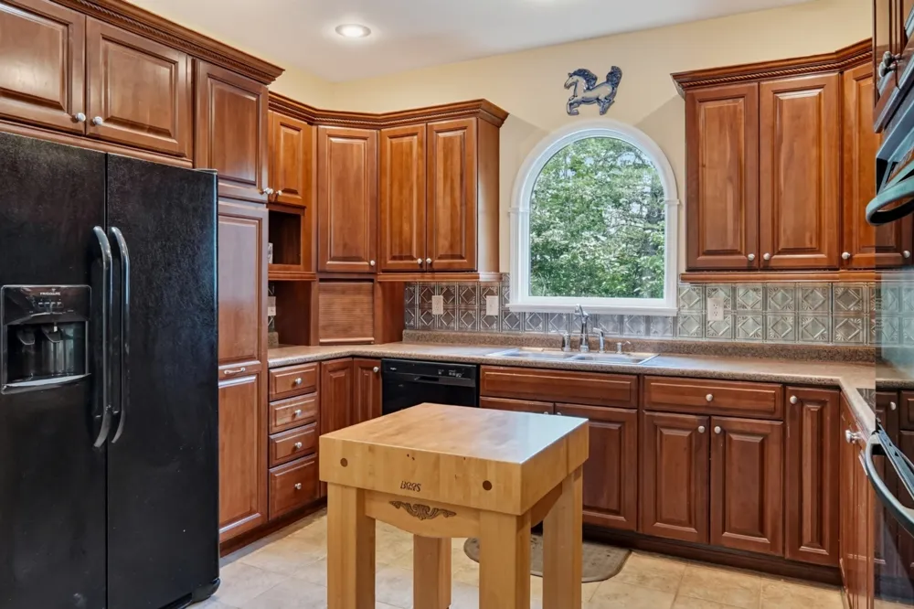 10739 Monterey Hwy Monterey, TN 38574