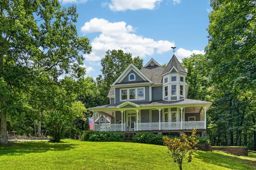 10739 Monterey Hwy Monterey, TN 38574