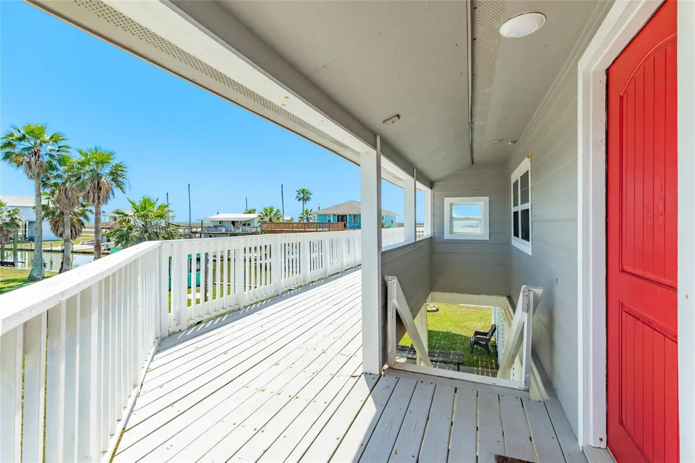 707 Pompano Lane Freeport, TX 77541