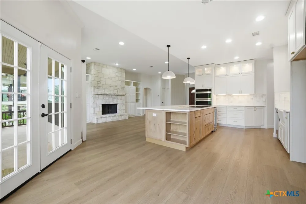 204 Tapatio Dr. W. Boerne, TX 78006