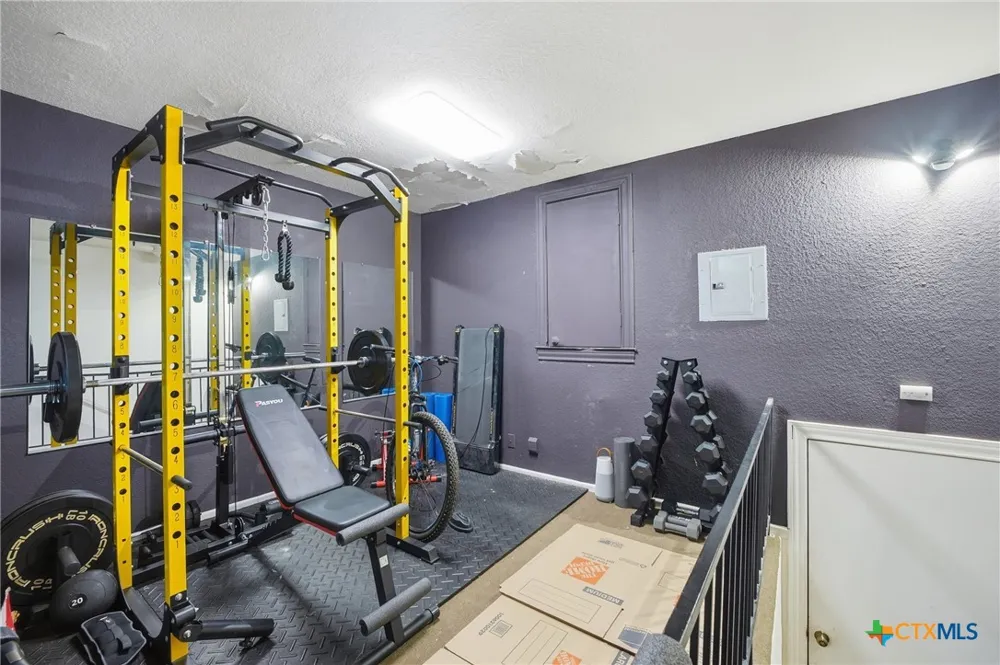 204 Tapatio Dr. W. Boerne, TX 78006