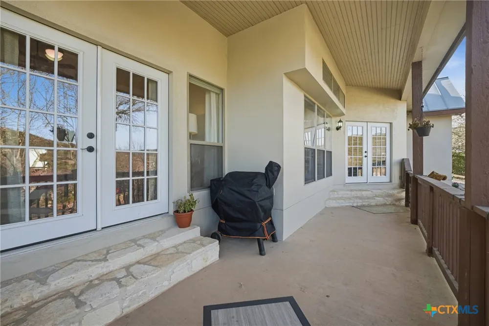 204 Tapatio Dr. W. Boerne, TX 78006