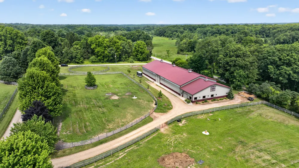 2405 Nicholson Lane Albion, MI 49224