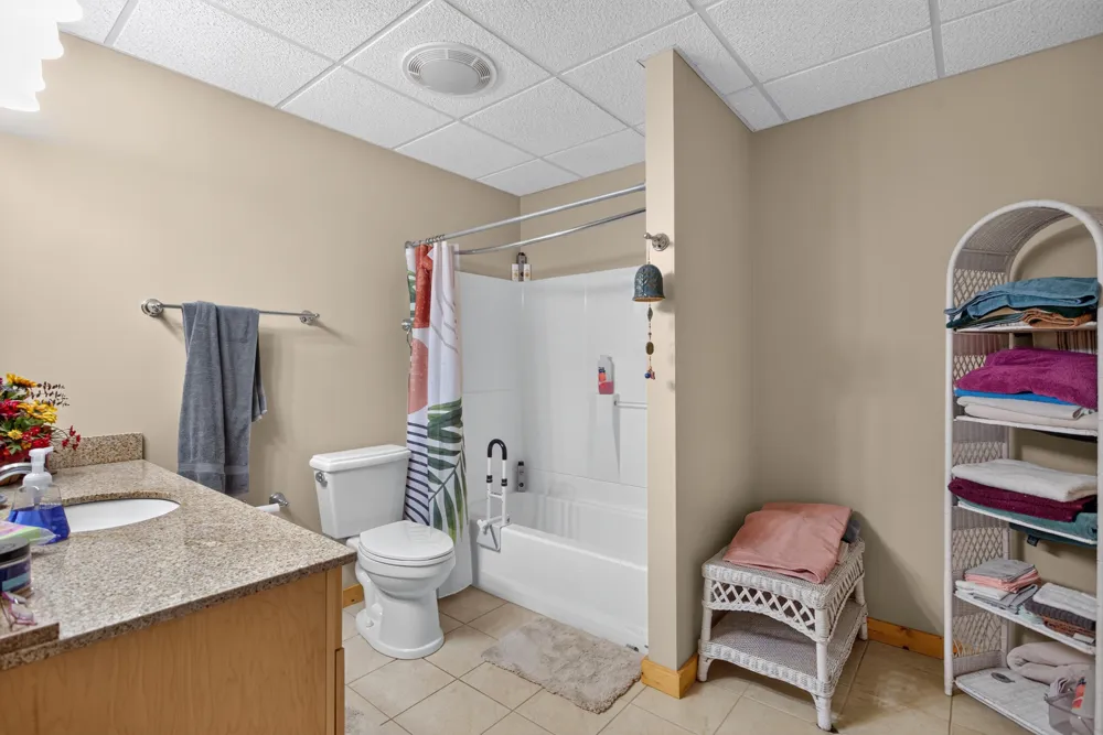 2405 Nicholson Lane Albion, MI 49224
