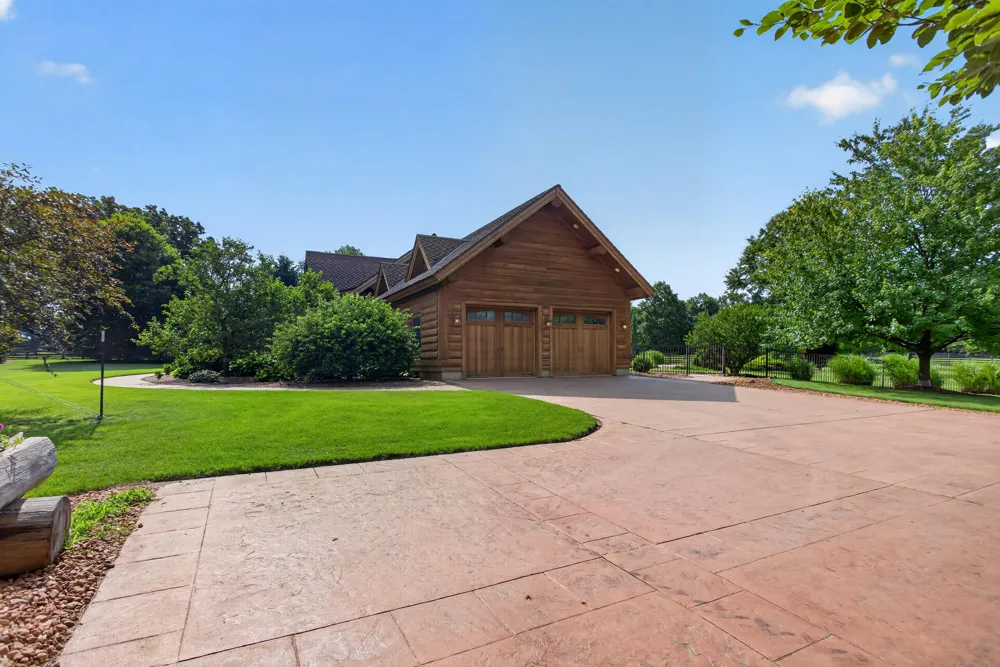 2405 Nicholson Lane Albion, MI 49224