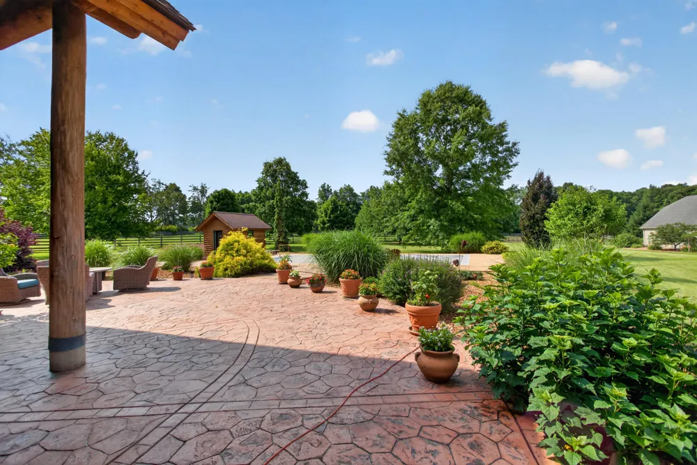 2405 Nicholson Lane Albion, MI 49224