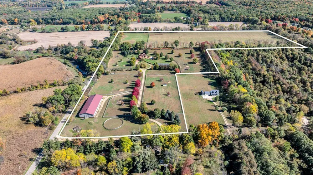 2405 Nicholson Lane Albion, MI 49224