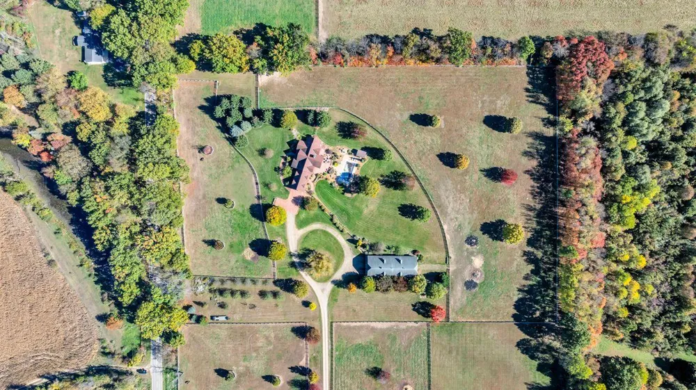2405 Nicholson Lane Albion, MI 49224