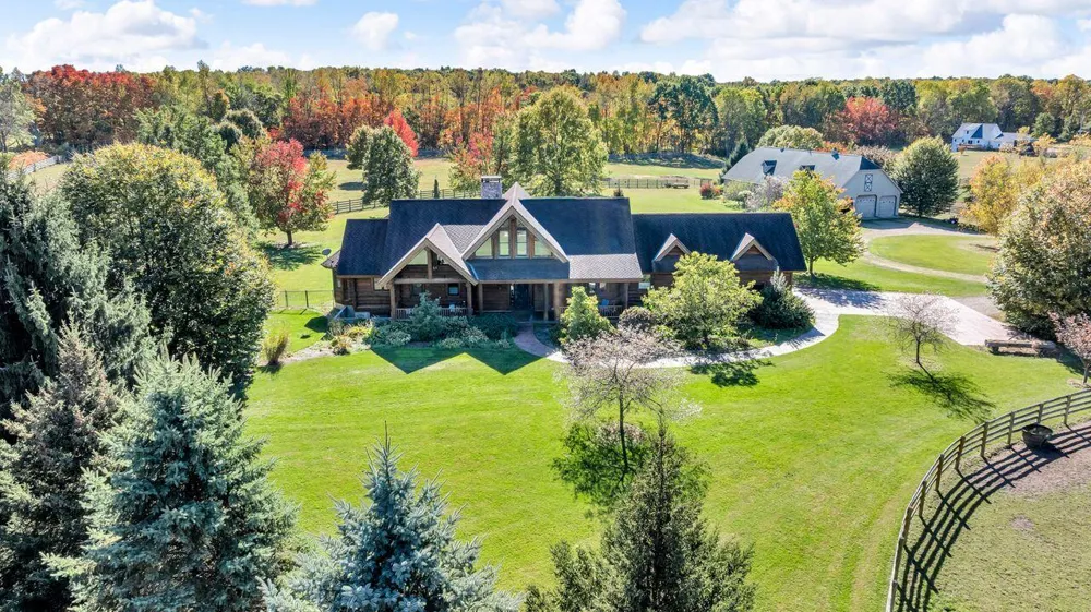 2405 Nicholson Lane Albion, MI 49224