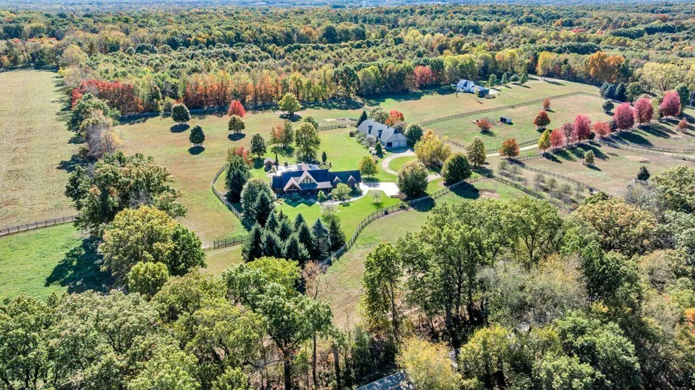 2405 Nicholson Lane Albion, MI 49224