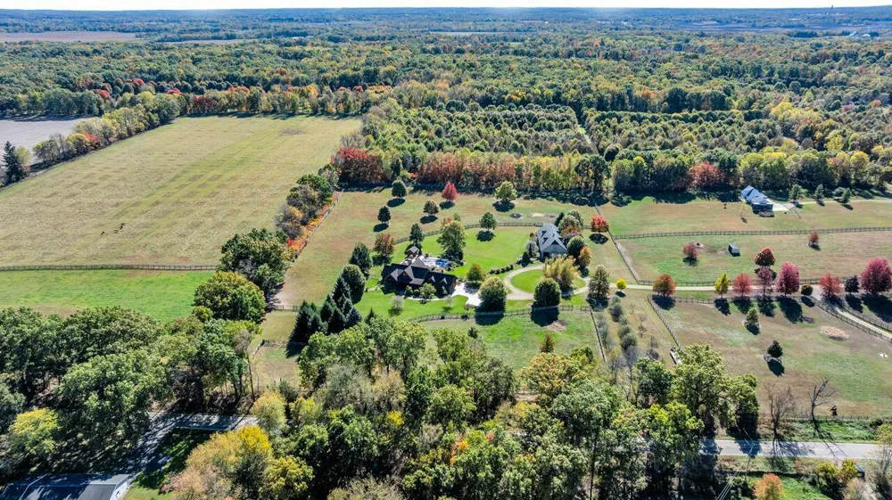 2405 Nicholson Lane Albion, MI 49224