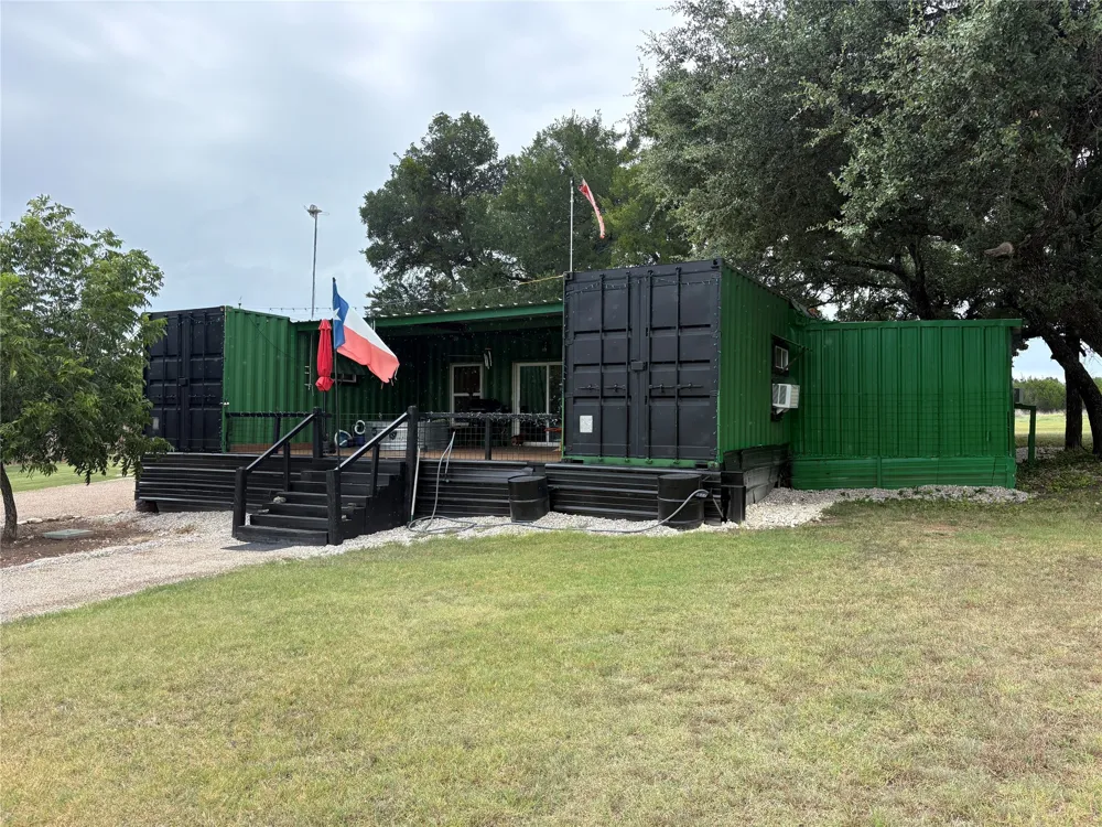 109 PR 2400 Iredell, TX 76649