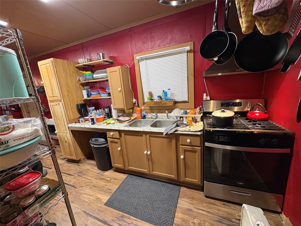 109 PR 2400 Iredell, TX 76649