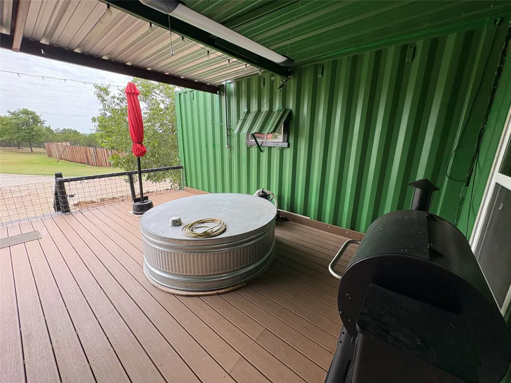 109 PR 2400 Iredell, TX 76649