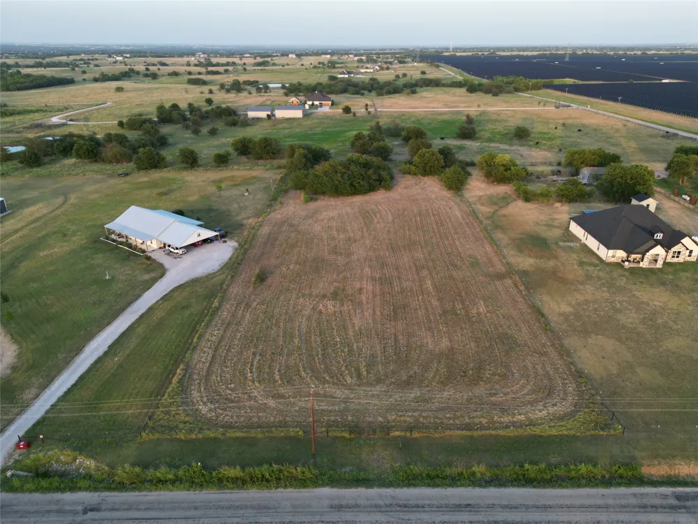 8300 Freeman Road Sanger, TX 76266