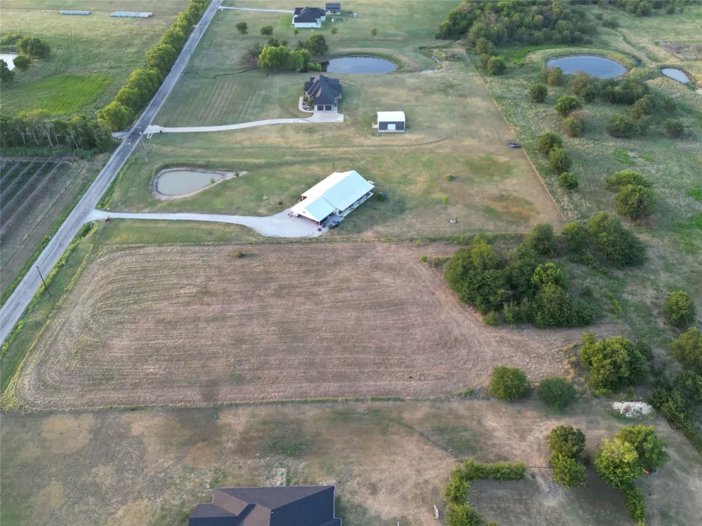 8300 Freeman Road Sanger, TX 76266
