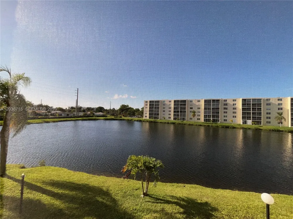 301 SE 3rd St #204 Dania Beach, FL 33004