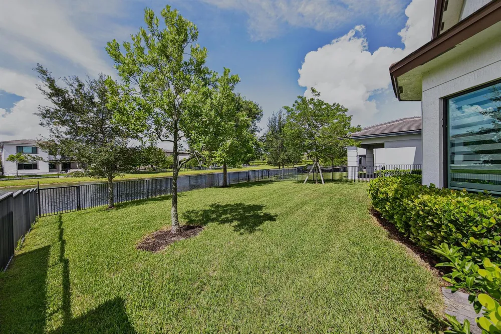 10890 Windward Street Parkland, FL 33076