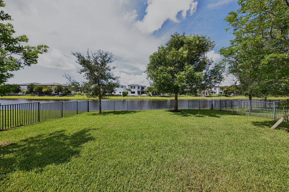 10890 Windward Street Parkland, FL 33076