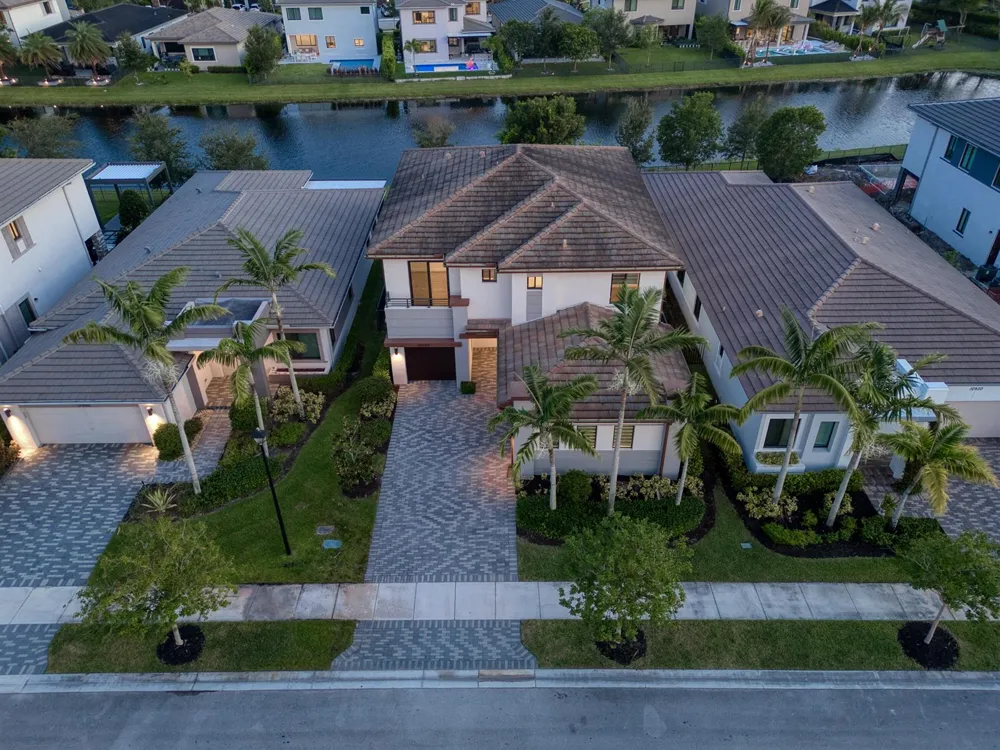10890 Windward Street Parkland, FL 33076