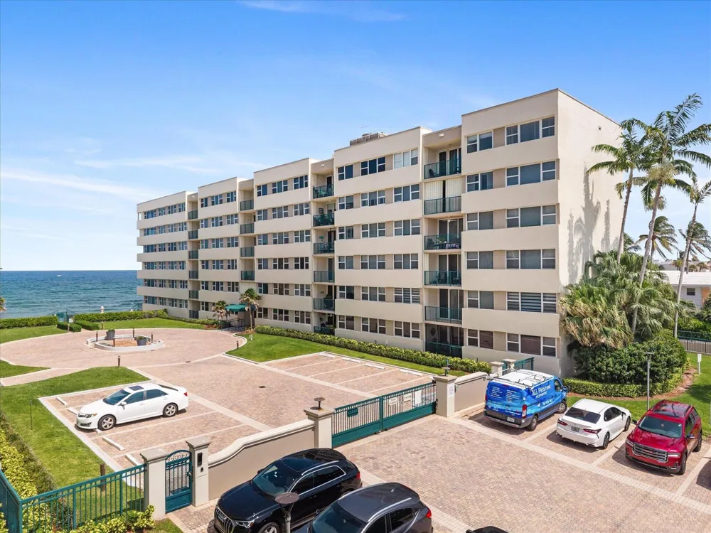 1237 HILLSBORO MILE #604 Hillsboro Beach, FL 33062